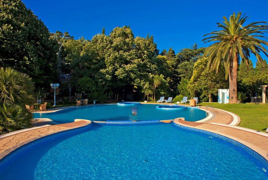 فندق ريفيجيرا Petrovac المظهر الخارجي الصورة